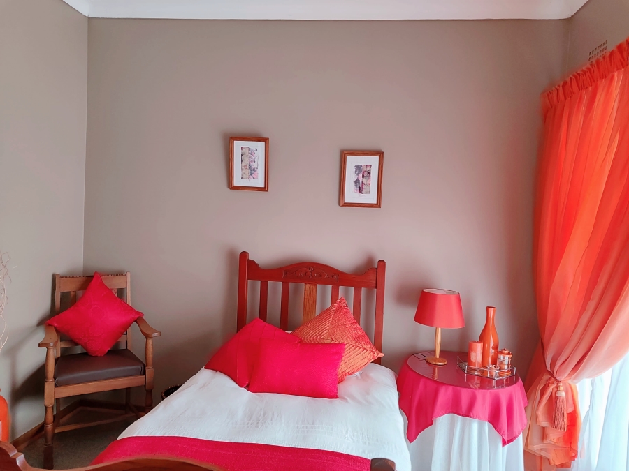 4 Bedroom Property for Sale in Wilkoppies North West